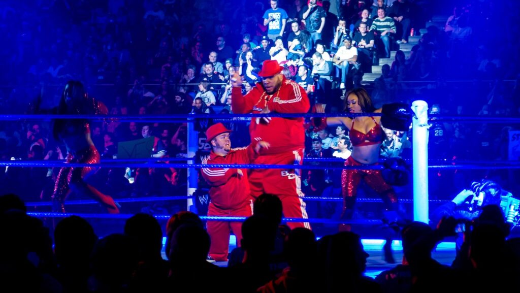 Tyrus (as Brodus Clay) with Hornswoggle at a WWE SmackDown taping in London, 2012